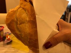 -Bánh Mì Huynh Hoa
