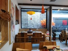 大堂-毛辣果·贵州红酸汤牛肉火锅(西单店)