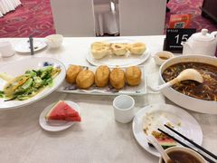 -良友·海鲜青岛菜·海肠捞饭(五四广场店)
