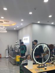 -藤野造型烫染·漂发