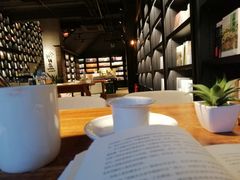 -阅西安新华书店(翠华南路店)