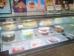 面包甜点陈列柜-哈根达斯(钟楼新店)