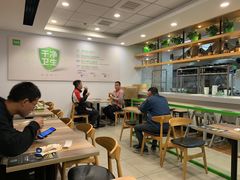用餐区-老乡鸡(南京龙池地铁站蓝郡店)
