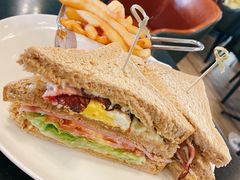 -WOLFGANG PUCK KITCHEN & BAR(迪士尼小镇店)