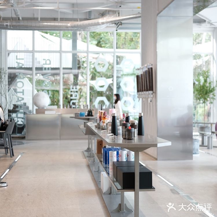         嗯☕️这里还真的挺不错🌟🌟🌟🌟