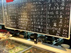 -廖师傅大蒜炒腊肉(袁家岭店)