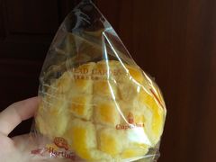 -顶东面包花园·生日蛋糕(世博店)