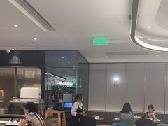 -港丽餐厅(杭大店)