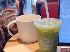 -星巴克(昆明机场III店)