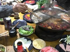 -白乐天毛肚火锅馆(南滨路店)