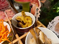 -菌自由丨野生菌火锅特色庭院餐厅(丽江古城店)