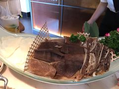 -左庭右院鲜牛肉火锅(浦江欢乐颂店)