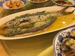 -山明水秀大饭店