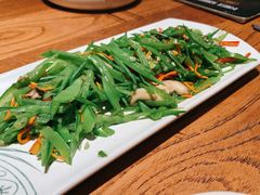 五彩花菇荷兰豆-云海肴·汽锅鸡·云南菜(高德置地店)