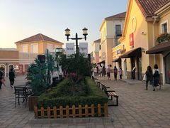 -斯普瑞斯奥特莱斯
