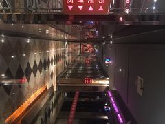 -好乐迪(张扬路八佰伴店)