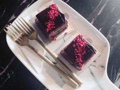 -UNI UNI(环亚凯瑟琳店)