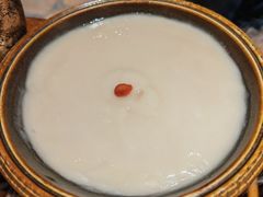 -老牌坊云南鱼豆花火锅(爱建店)