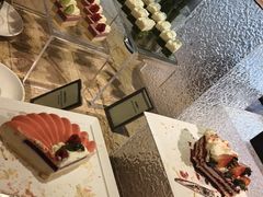 -大中华希尔顿酒店-念自助餐·嗨啤·小龙虾