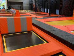 -嗨翻Hi-Fun竞技主题乐园·蹦床亲子生日轰趴(国光1937店)