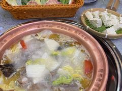 -阿婆情腊排骨火锅(金虹路店)