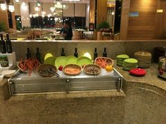 -华邑酒店·鲜艳全日自助餐厅