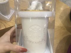 -星巴克(西安曲江银泰店)