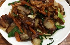 Fried Sweet Potato with Preserved Pork