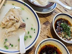 -竹笼蹄花蘸水菜