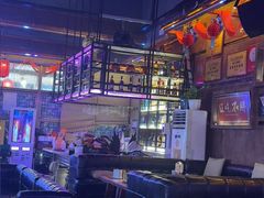 -喜鹊音乐酒馆(西街店)