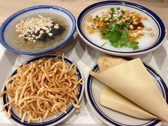 -正南齐北·老街糯米团(洪崖洞店)