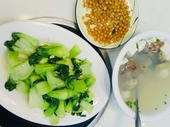 -鑫悦楼煎蟹·16年海鲜大排档
