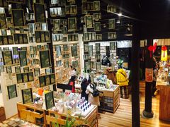 -猫的天空之城概念书店(杭州南宋御街店)