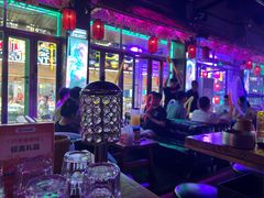 -喜鹊音乐酒馆(西街店)