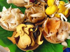 -菌海森林·非遗野生菌火锅(西山区滇池路摩根道店)