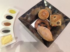 -龙虾酒吧扒房(宁波香格里拉店)