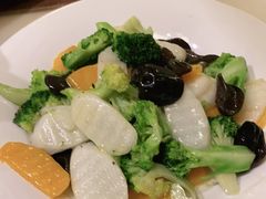 -十二饭点·川菜(北站圆融店)