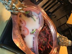 -江湖餐厅–重庆九宫格老火锅