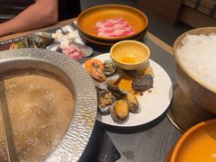 -牛YO寿喜烧·铁板烧和牛火锅自助(市府恒隆店)