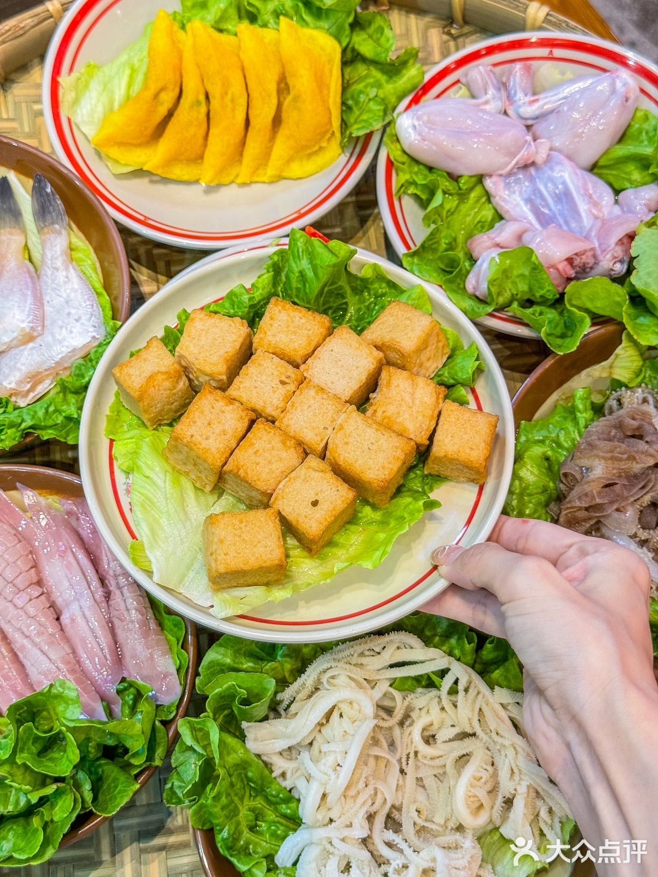 杭州富阳居民楼下的市井重庆火锅店太好次了！性