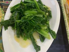 蒜蓉油麦菜-乡村馕坑肉·烧烤·新疆菜·本地人更爱吃(阿勒泰首店)