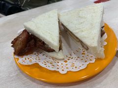 鸡扒三明治-喜莲咖啡