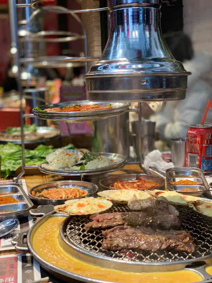 青瓦炭韩潮烤肉(花园道店)