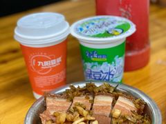 -梁阿婆廿年老牌扣肉糯米饭