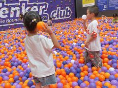 -Tenker Club弹刻极限主题公园 · 蹦床 · 团建 · 生日派对(大关店)