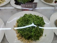 -鸿星花园酒家(银亿家园店)