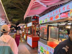 -三亚火车头万人海鲜广场