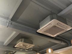 -胡须佬鸡煲四季火锅店(石厦西村直营店)