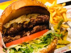 -The Habit Burger Grill 哈比特汉堡(复兴soho店)