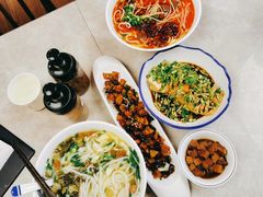 -黔大人·贵州花溪牛肉粉(宝能太古城店)